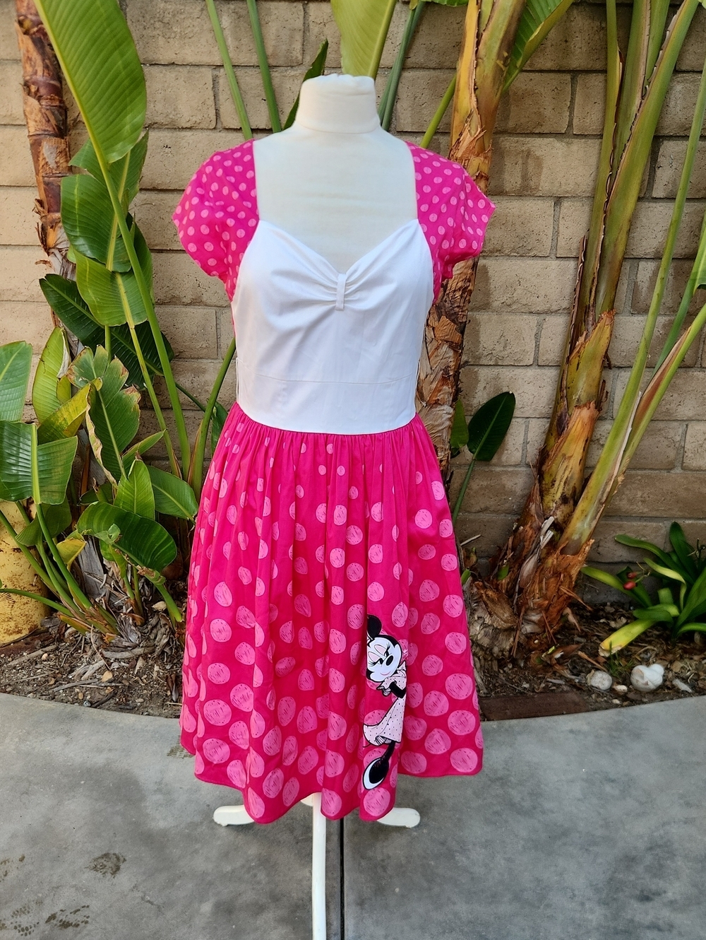 Disney Dress Shop Minnie Mouse dress Pink Medium